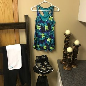 Tek Gear Workout Top